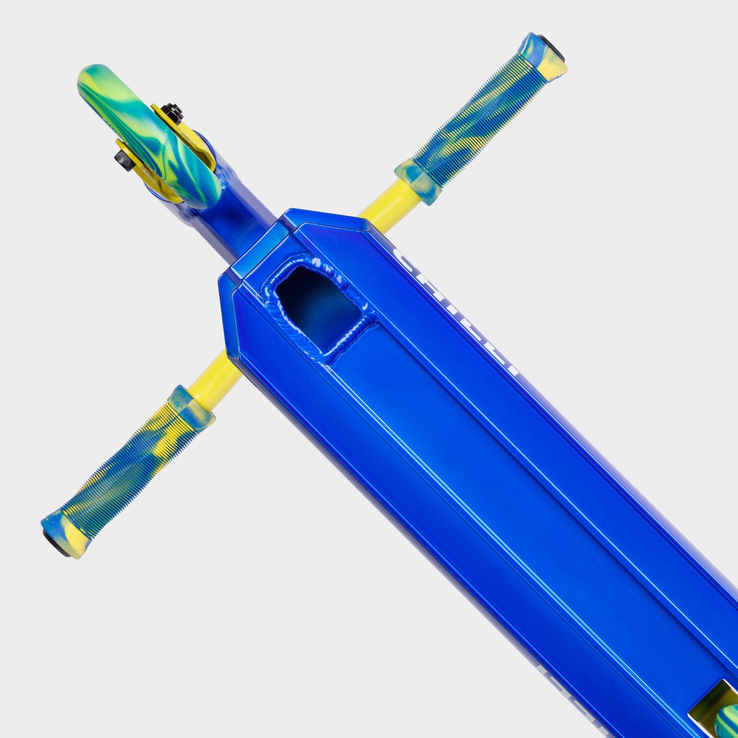 Chilli Base S Jumpstart Stunt Scooter: Blue/Yellow
