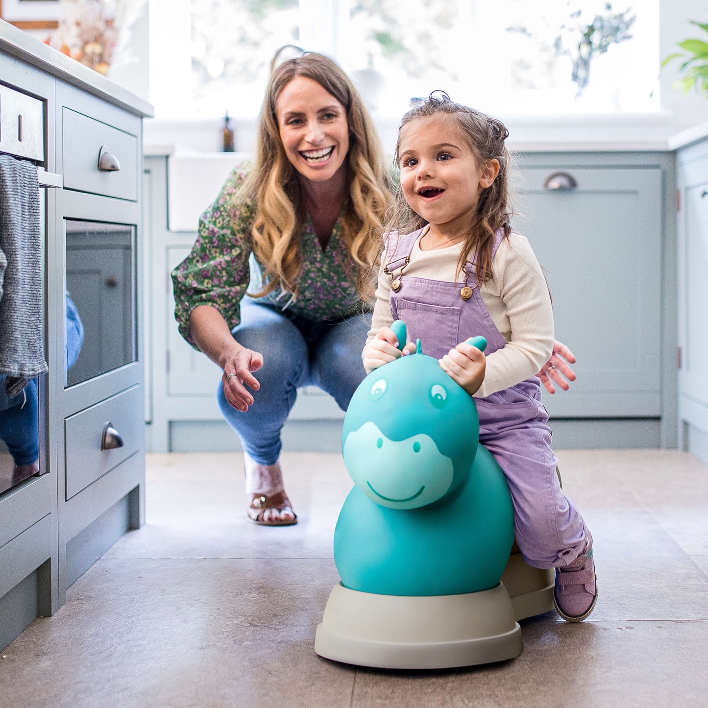 Micro Ride on Space Hopper: Aqua