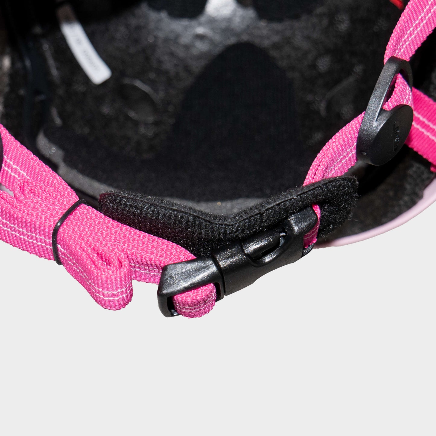 Helmet Chin Strap Pad: Black
