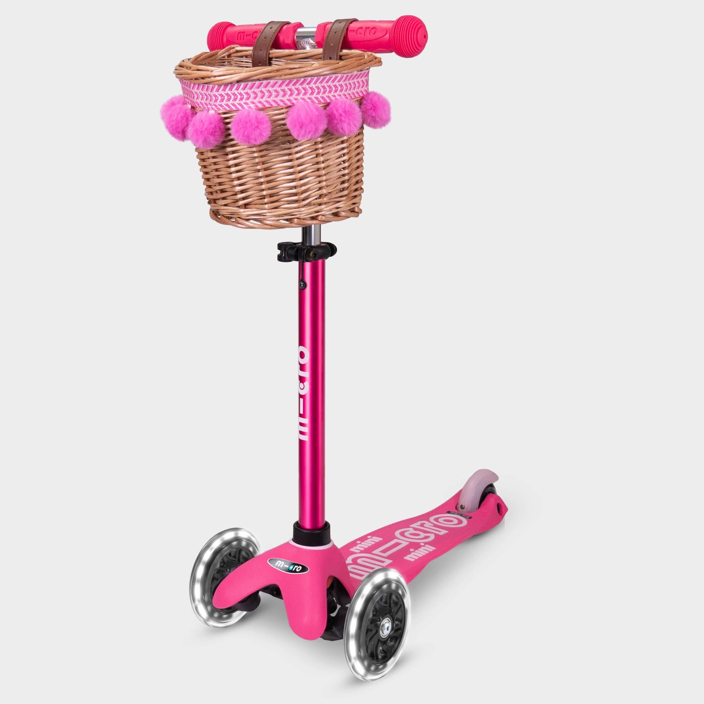 Wicker Basket with Pom Poms: Pink