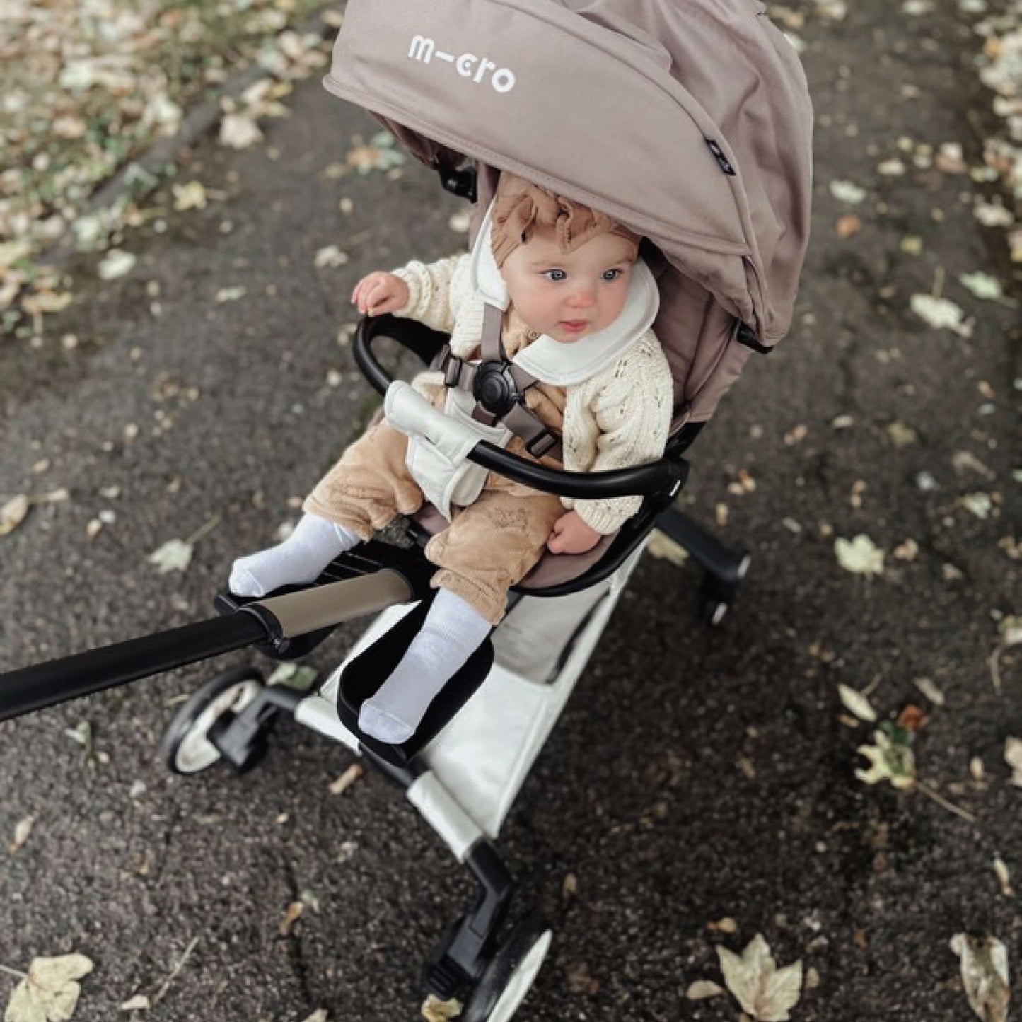 The Micro Lightweight Stroller 360: Latte