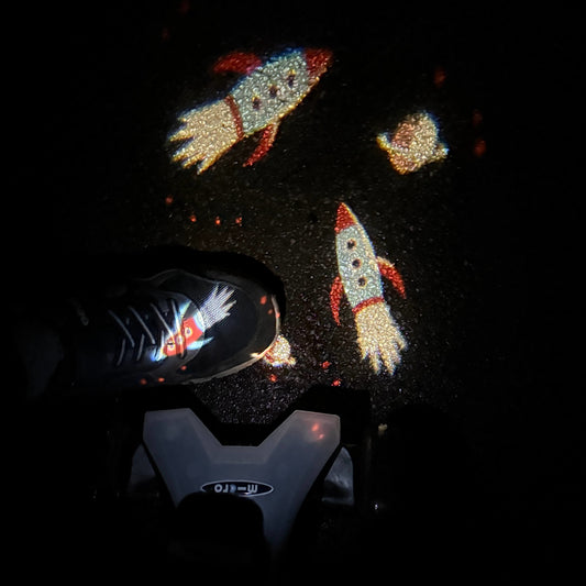 2in1 Projector Light: Rocket