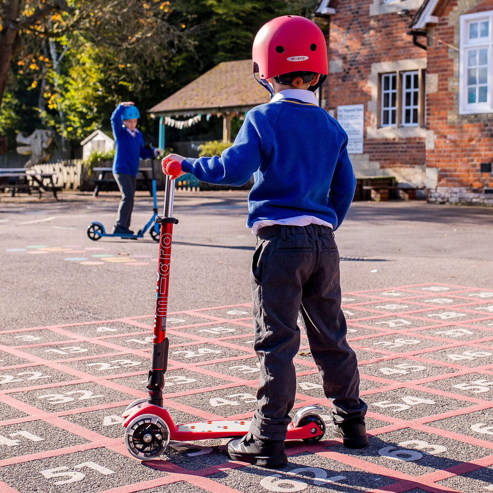 When to Upgrade to a Maxi Micro Scooter? A Parent's Guide