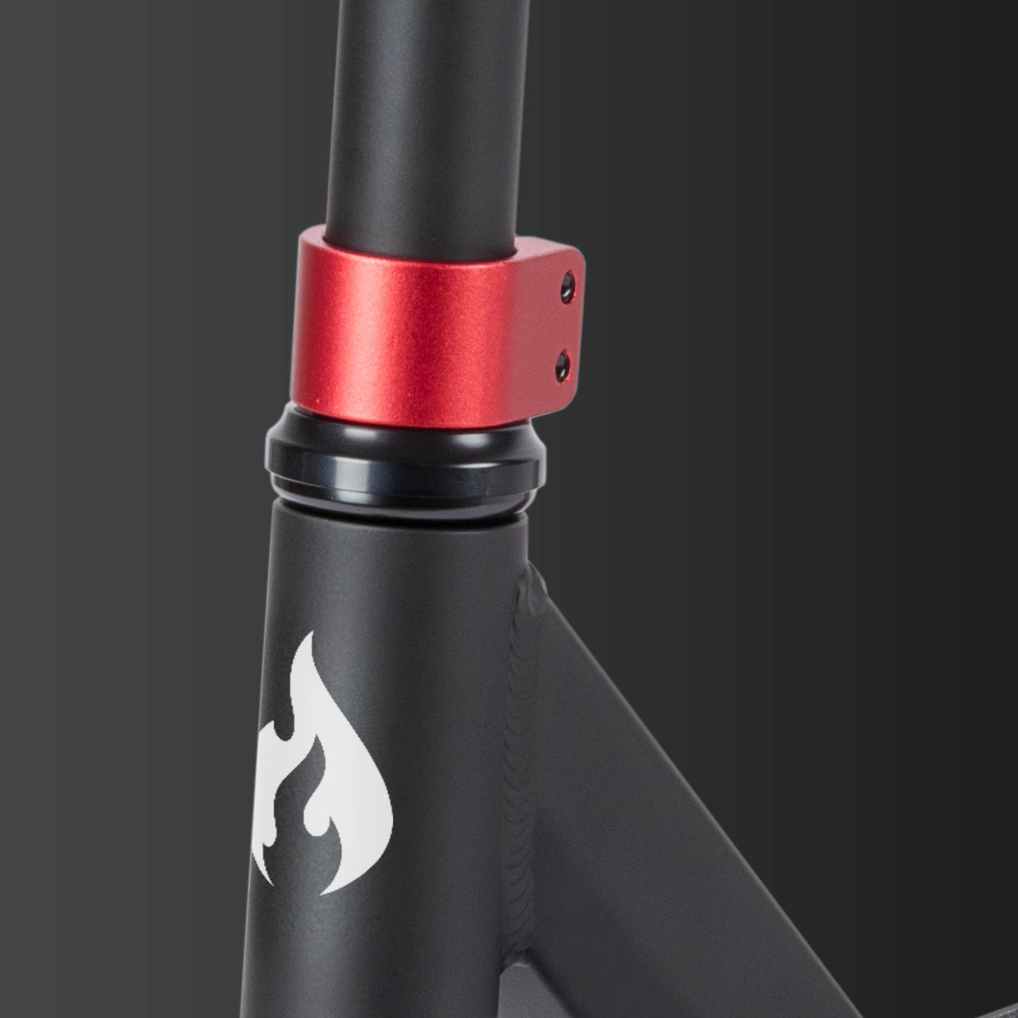 Chilli Base S Stunt Scooter: Red