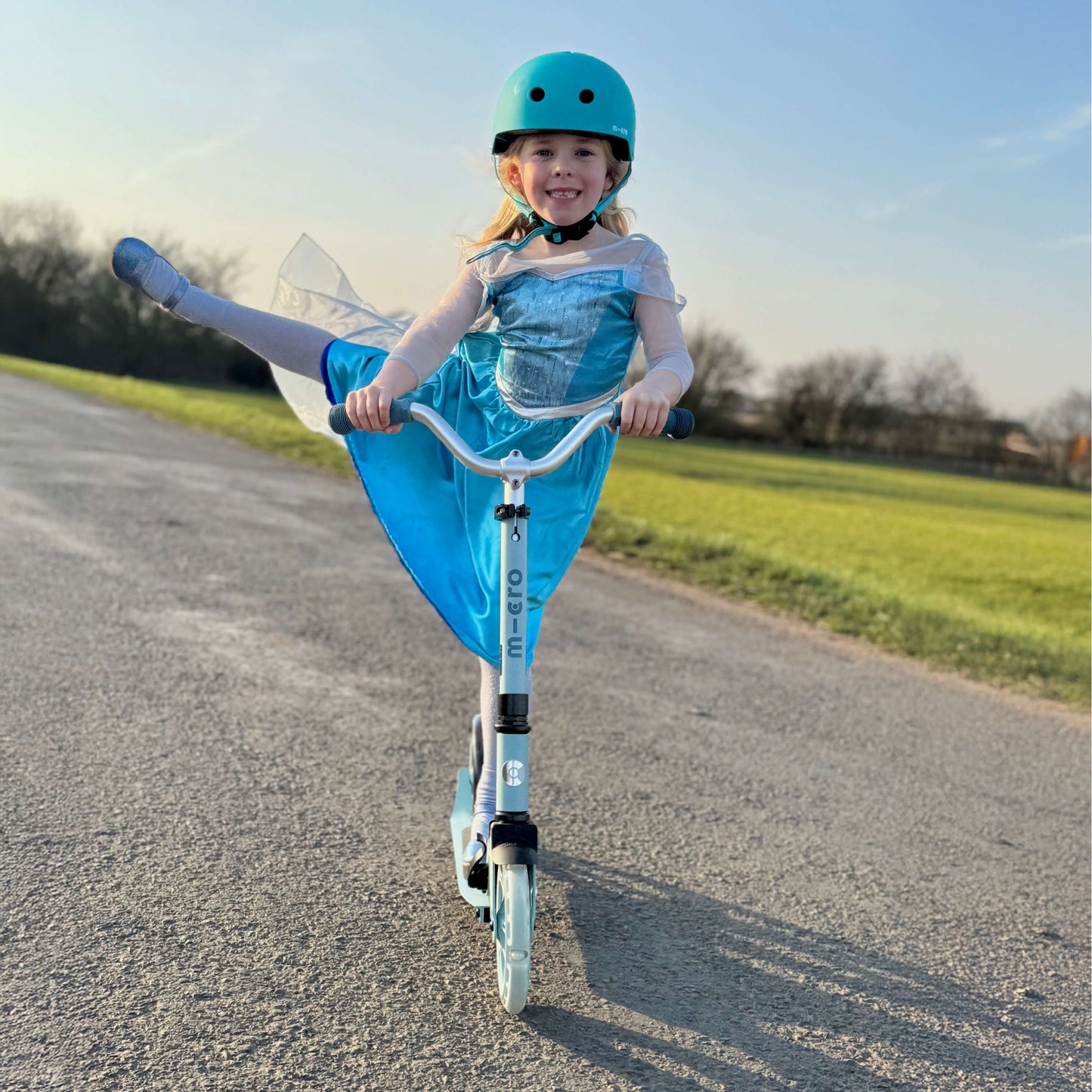 Micro Cruiser LED: Light Blue