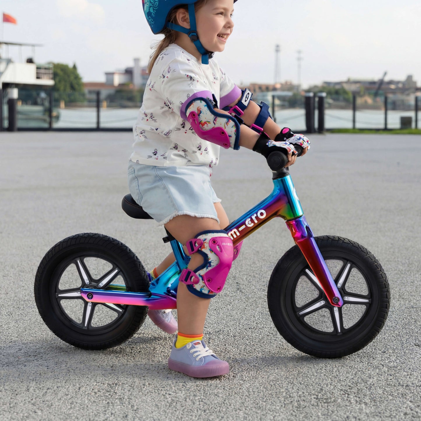 Micro Balance Bike Ultra LED Neochrome