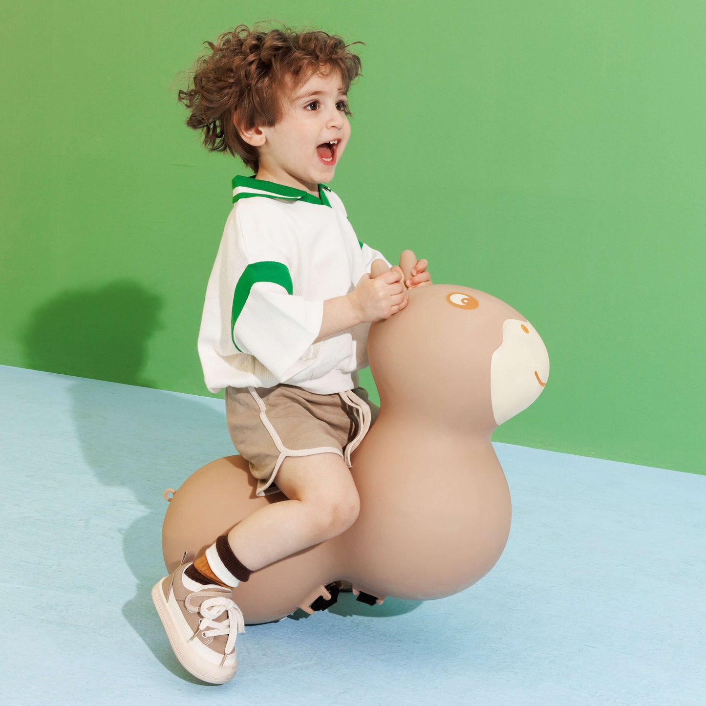 Micro Ride on Space Hopper: Mocha