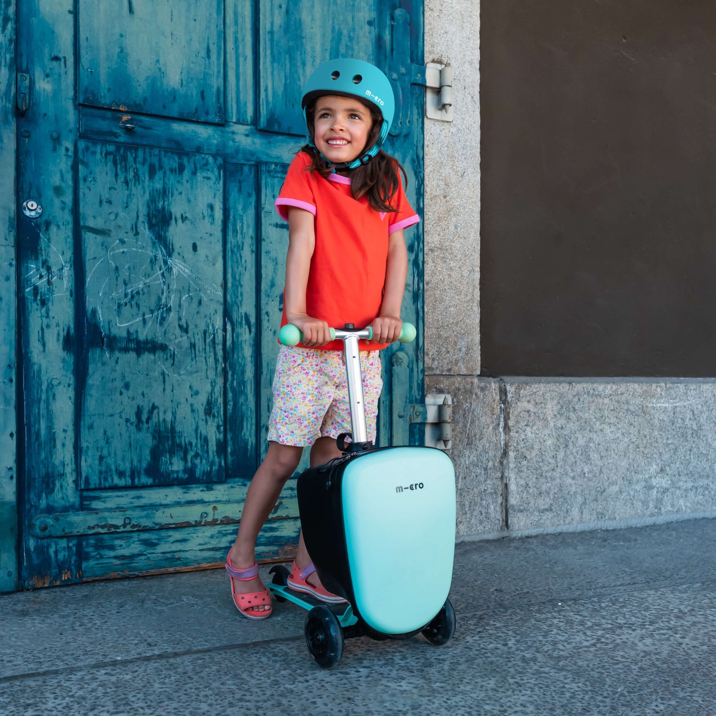 Mini Micro LED Luggage: Mint