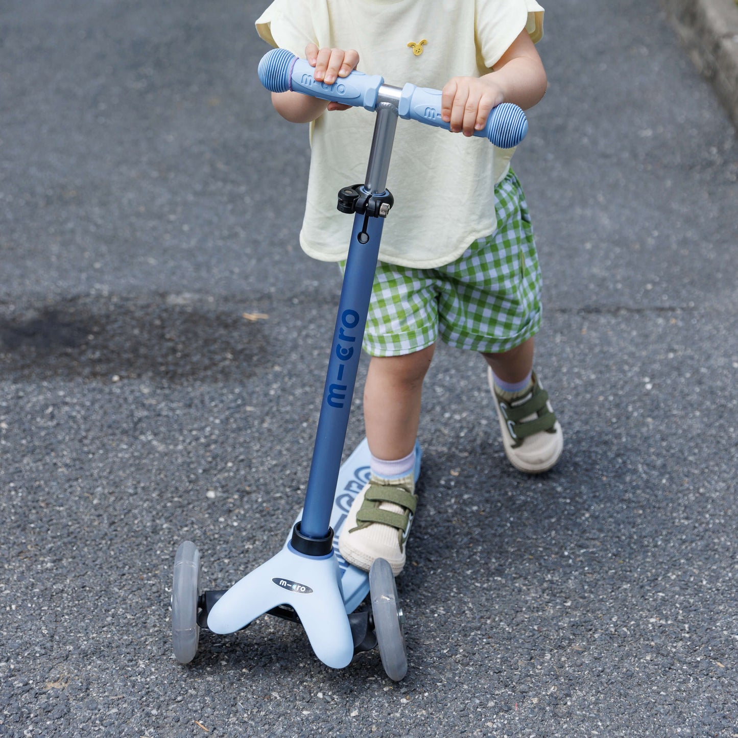 Mini Micro 4in1 Scooter: Light Up, Push, Clip Sit and Scoot: Ocean Slate