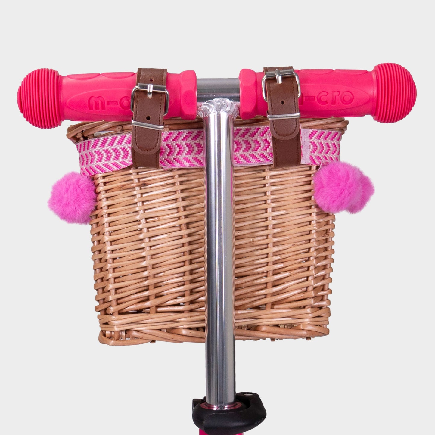 Wicker Basket with Pom Poms: Pink