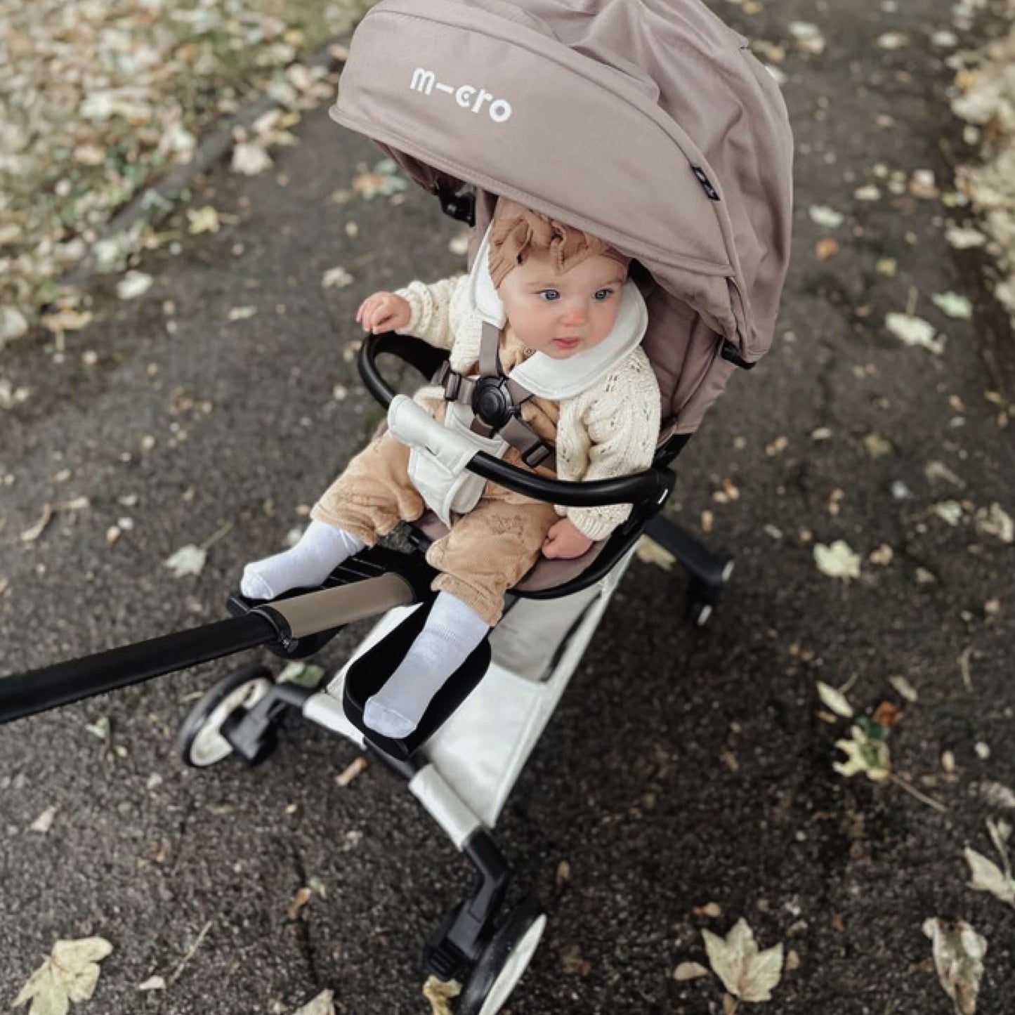 The Micro Lightweight LED Stroller 360: Latte