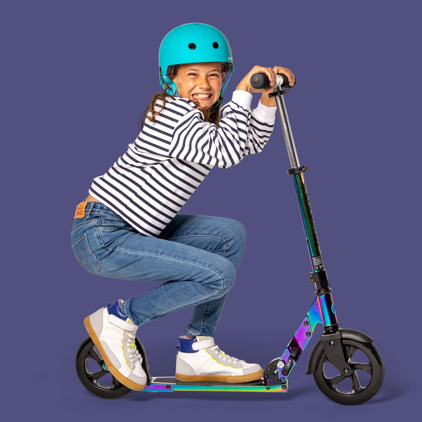 Plain Helmet for Bikes and Scooters: Matt Aqua