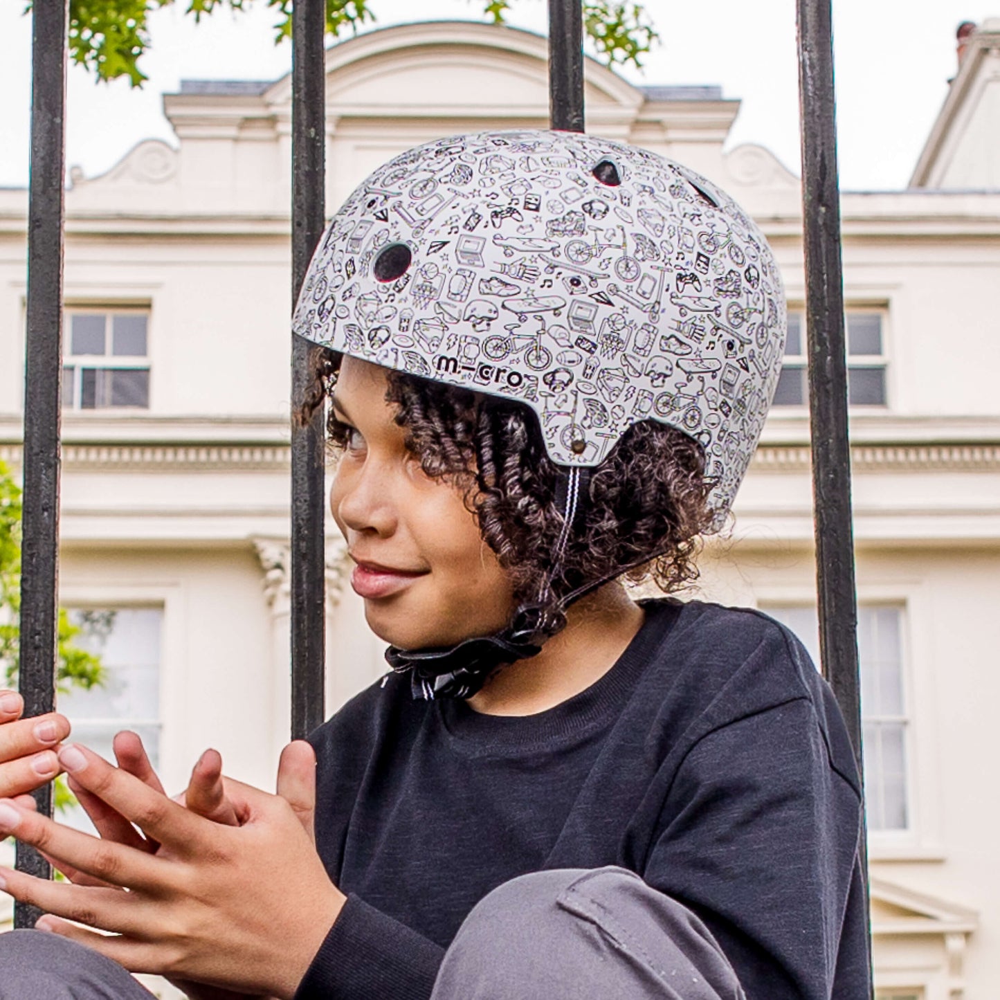 Printed Helmets for Bike and Scooters: Doodle Print
