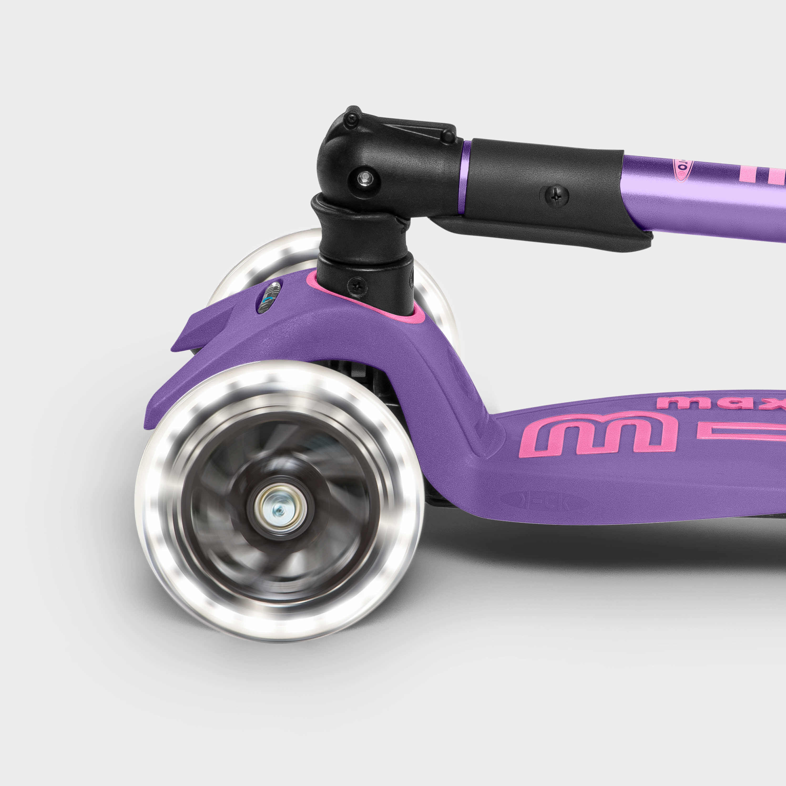 MAXI MICRO DELUXE SCOOTER-NO BOX NEW 