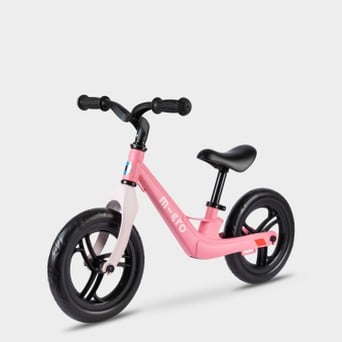 Britains Micro Scooters RE-CHARAGABLE LIGHT PINK LED Kids Bike Outdoor Toy Accessory BN 