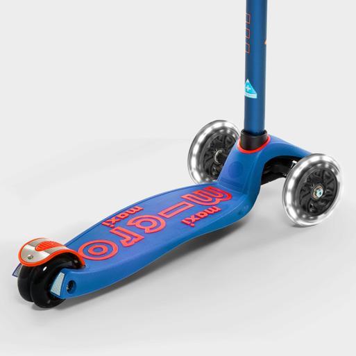 Smyths maxi discount micro scooter